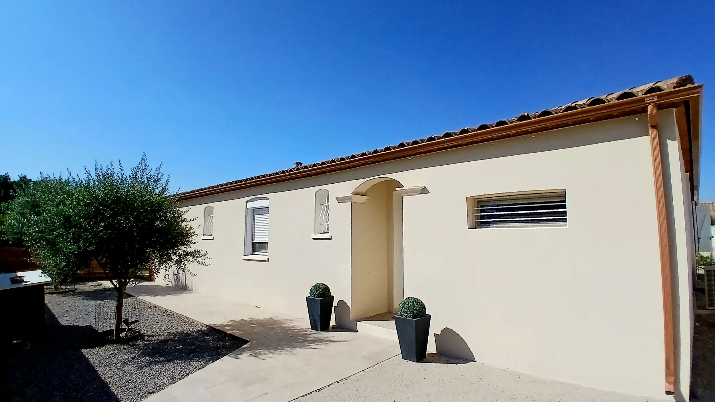 Detached House Of 125 M² In Thezan Les Beziers