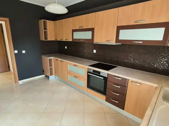 3-bedroom Flat In Katerini, Greece (140 M²)