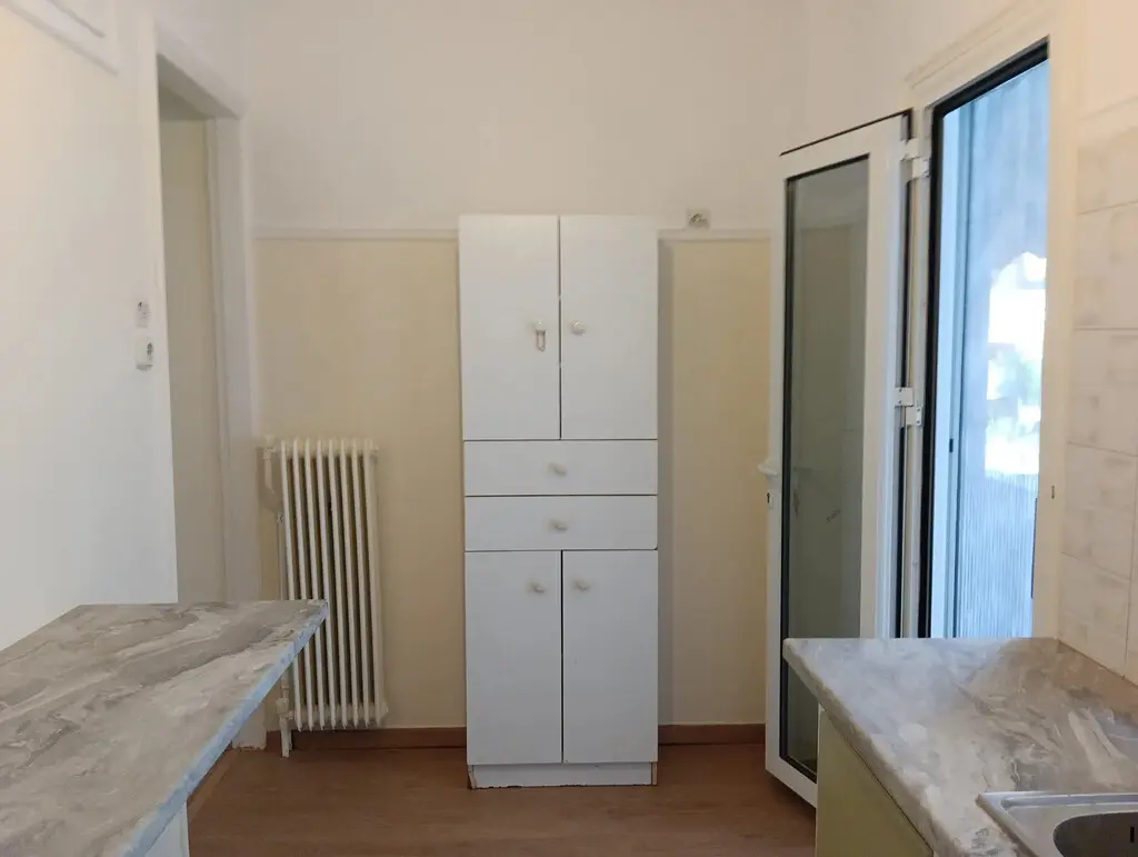 Flat Of 87 M² In Athens