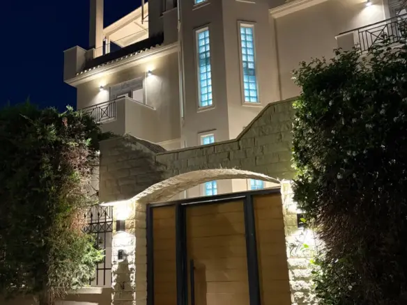 Villa In Kalivia Thorikou, Greece (340 M²)