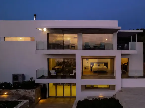 5-bedroom Villa In Vamos, Greece (372 M²)