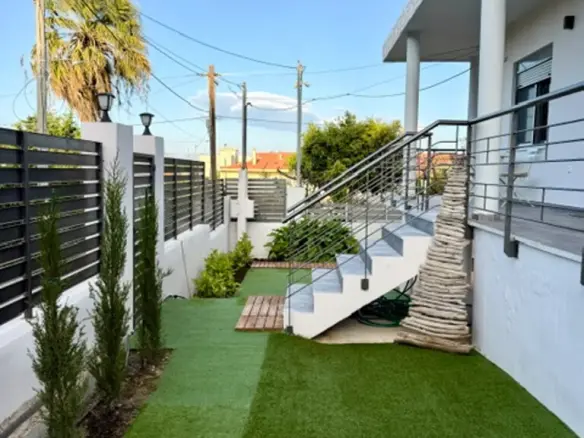 2-bedroom Detached House In Artemida (loutsa), Greece (65 M²)