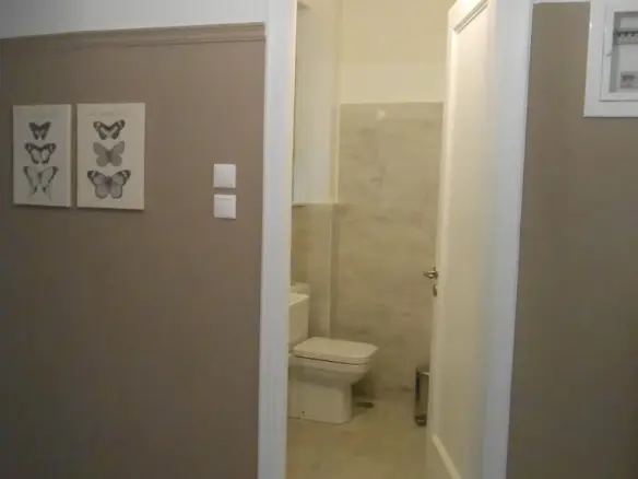 2-bedroom Flat In Historic Center, Greece (81 M²)