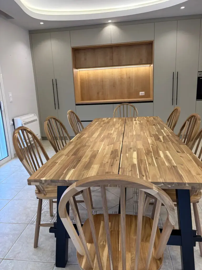 Villa Of 340 M² In Attica