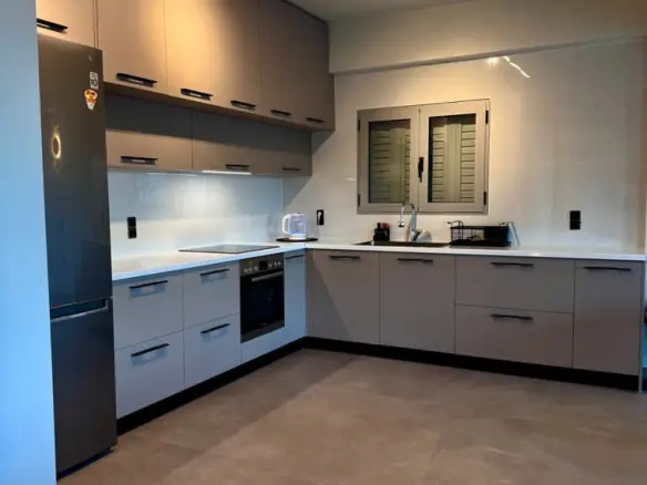 5-bedroom Maisonette In Saronikos, Greece (200 M²)