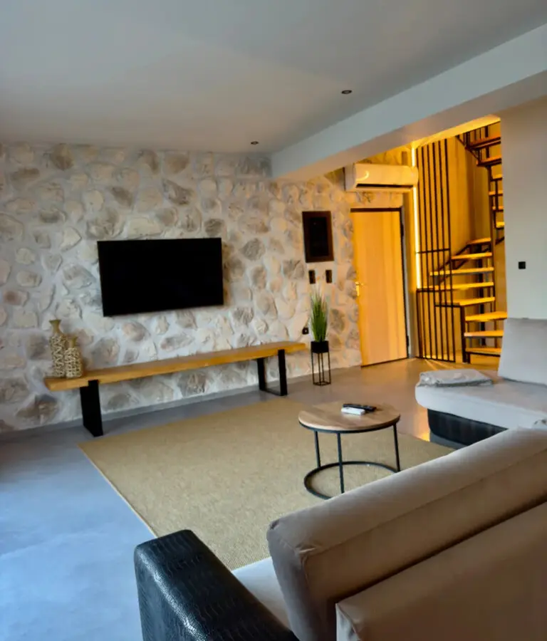 Maisonette Of 200 M² In Peloponnese