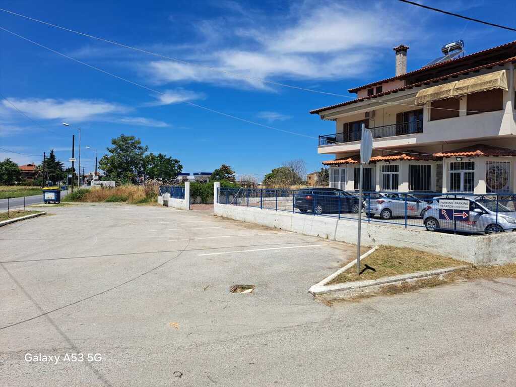 Building Of 1242 M² In The Suburbs Of Thessaloniki