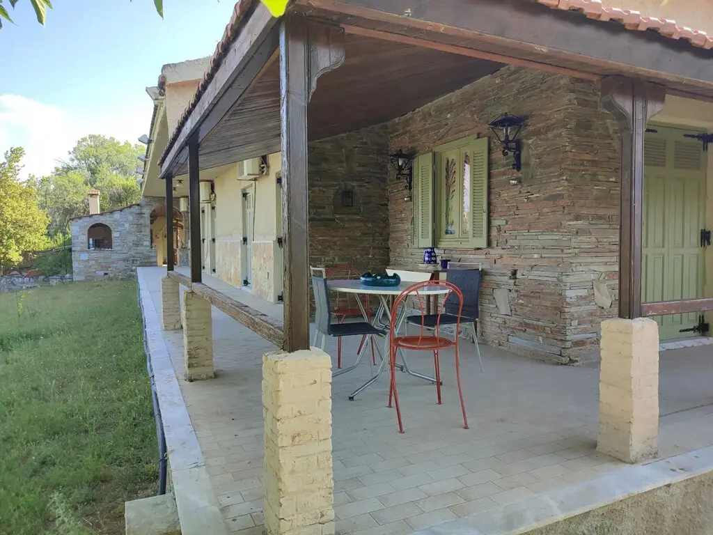 Detached House Of 130 M² In Central Greece