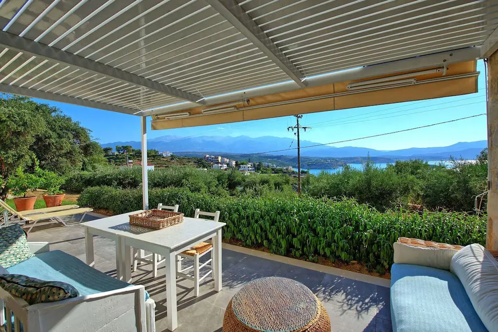 Villa Of 372 M² In Crete