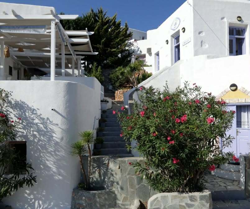 Hotel Of 950 M² In Cyclades