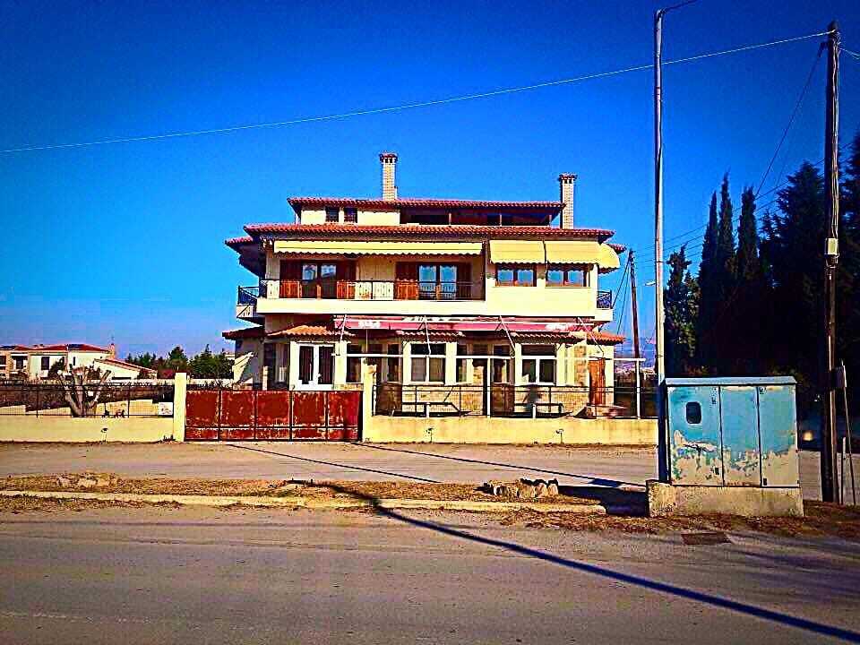 Building Of 1242 M² In The Suburbs Of Thessaloniki
