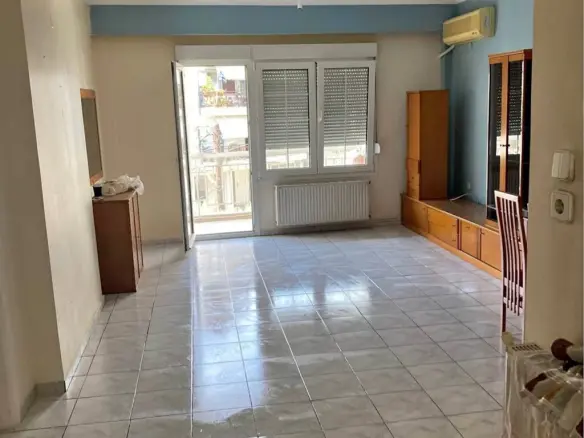 Flat Of 92 M² In Thessaloniki