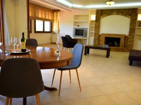 Building In Thermi, Greece (1.242 M²)