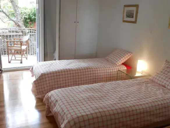 2-bedroom Flat In Historic Center, Greece (81 M²)