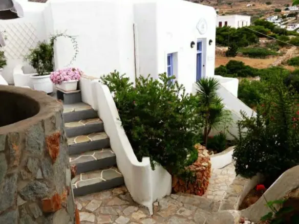Hotel In Sikinos, Greece (950 M²)