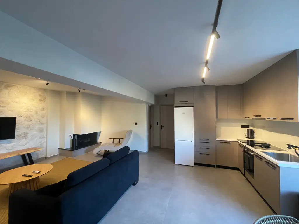 Maisonette Of 200 M² In Peloponnese