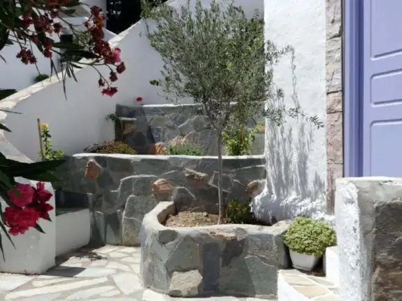 Hotel In Sikinos, Greece (950 M²)