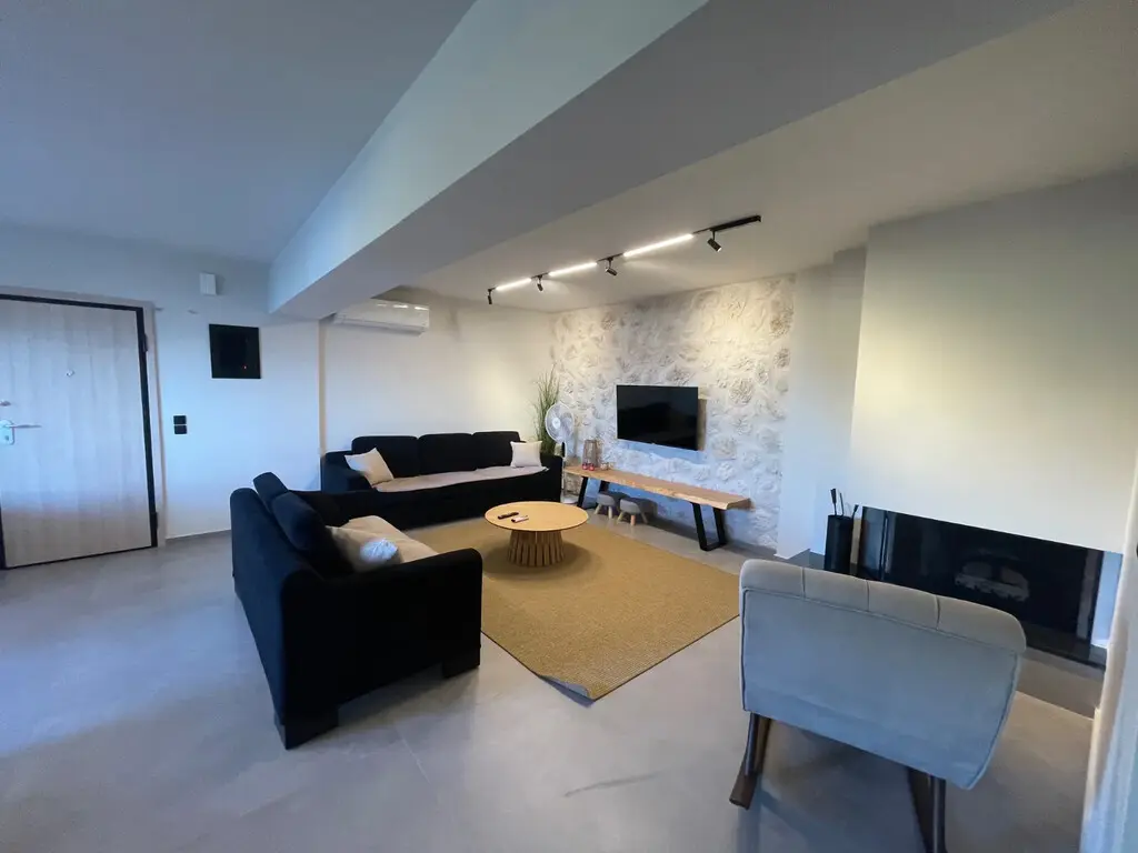 Maisonette Of 200 M² In Peloponnese