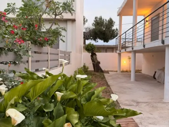 2-bedroom Detached House In Artemida (loutsa), Greece (65 M²)