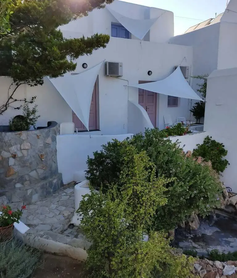 Hotel Of 950 M² In Cyclades