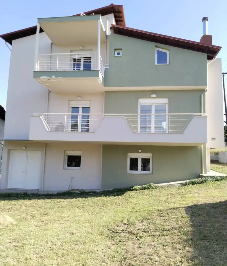 Detached House Of 250 M² In The Suburbs Of Thessaloniki