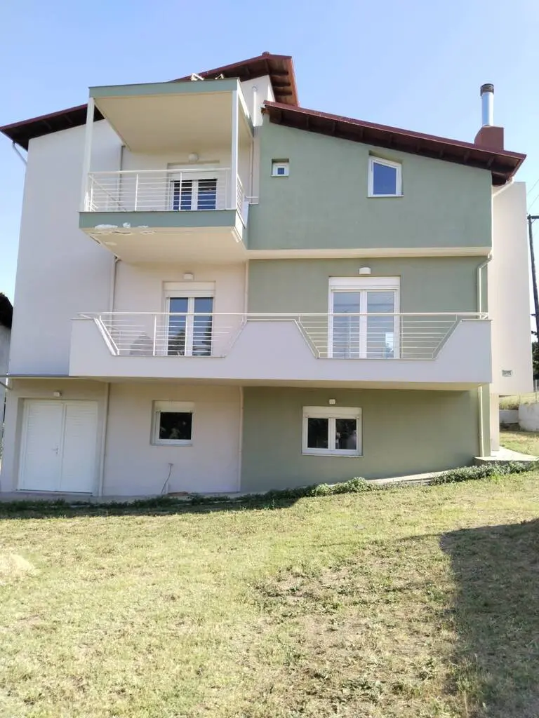 Detached House Of 250 M² In The Suburbs Of Thessaloniki