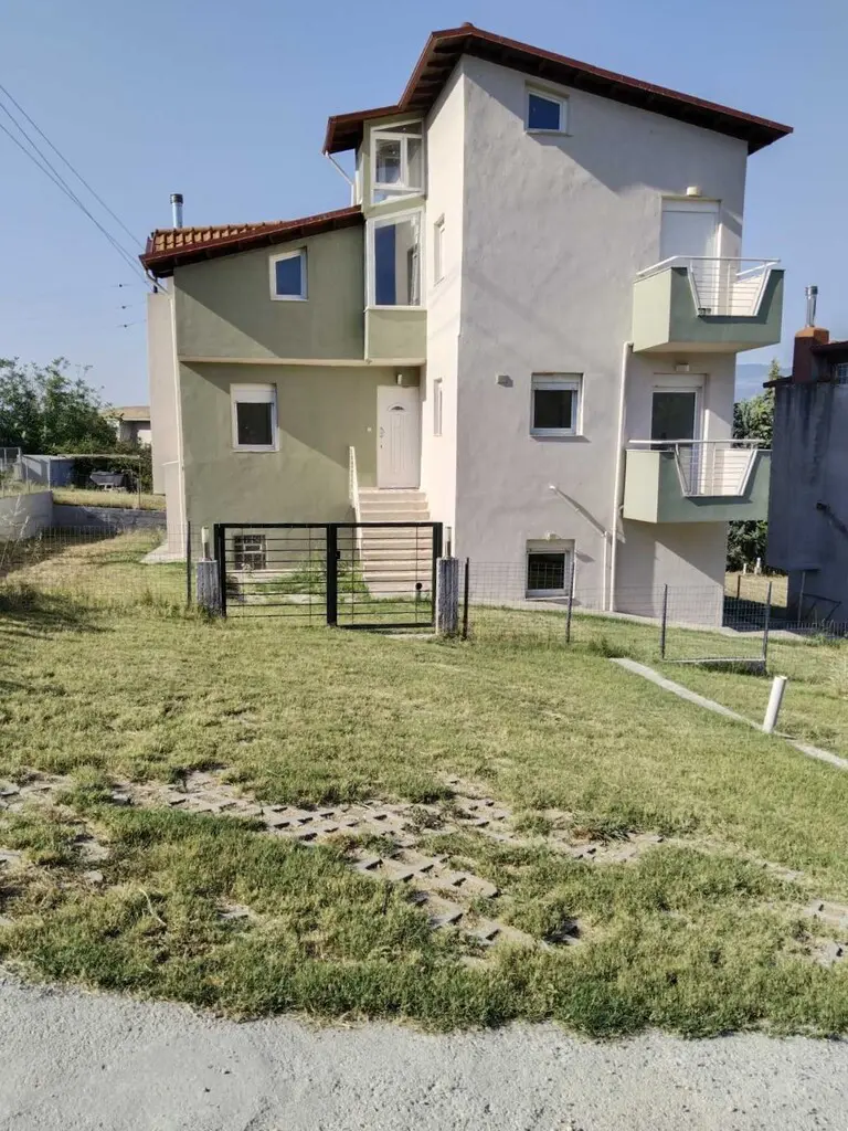Detached House Of 250 M² In The Suburbs Of Thessaloniki