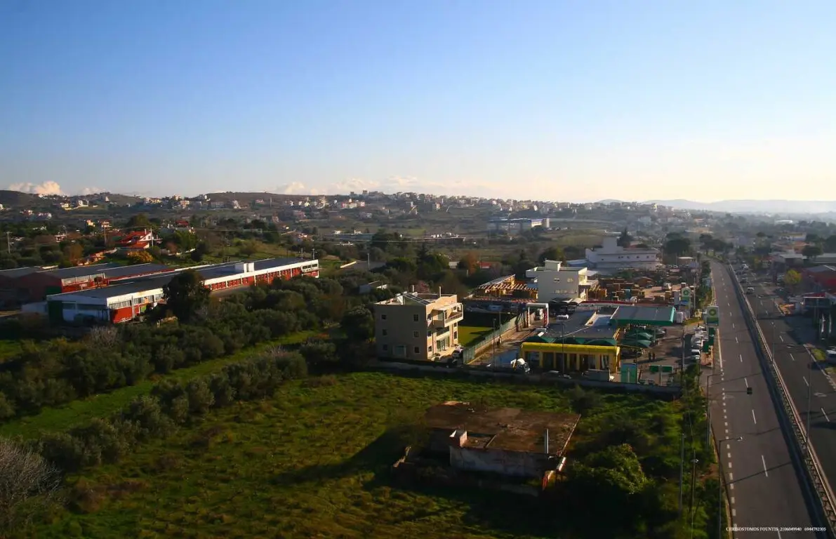 Land Of 10741 M² In Attica
