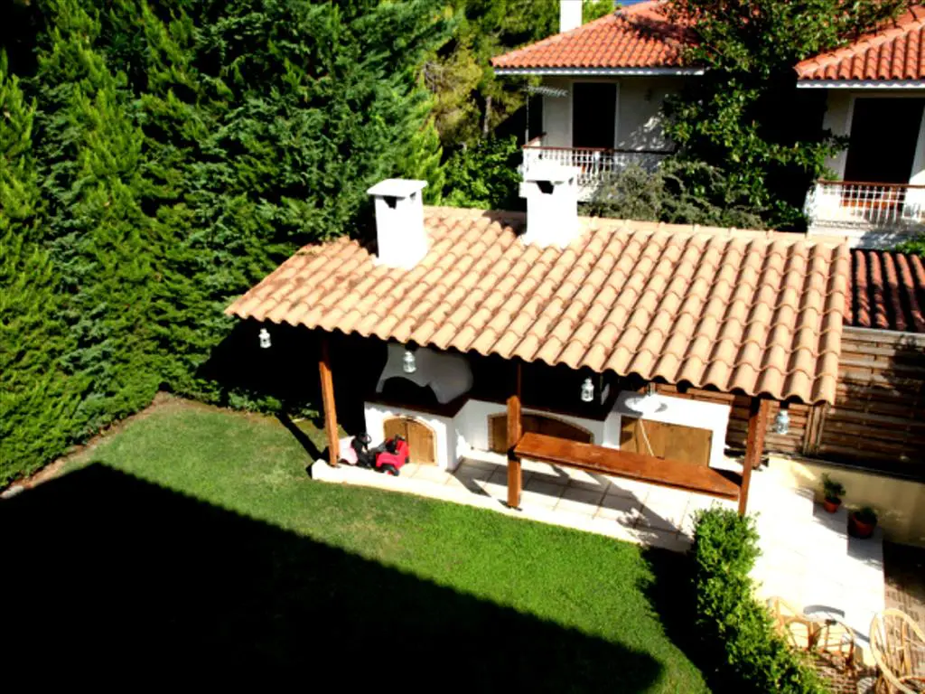 Complex Of 650 M² In Attica