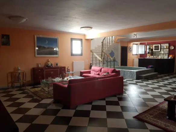 4-bedroom Detached House In Mikra, Greece (400 M²)