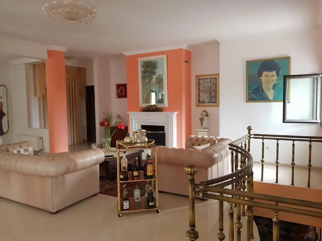 4-bedroom Detached House In Mikra, Greece (400 M²)