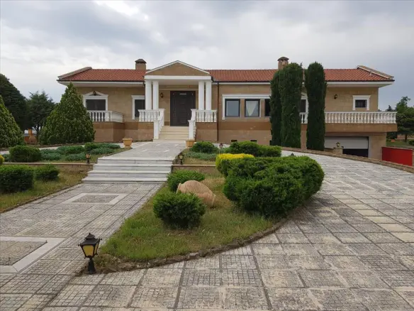 4-bedroom Detached House In Mikra, Greece (400 M²)