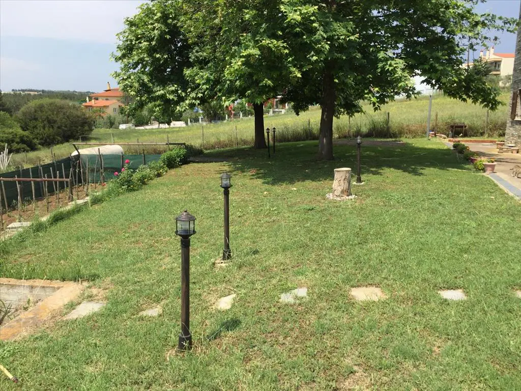 Detached House Of 369 M² In The Suburbs Of Thessaloniki