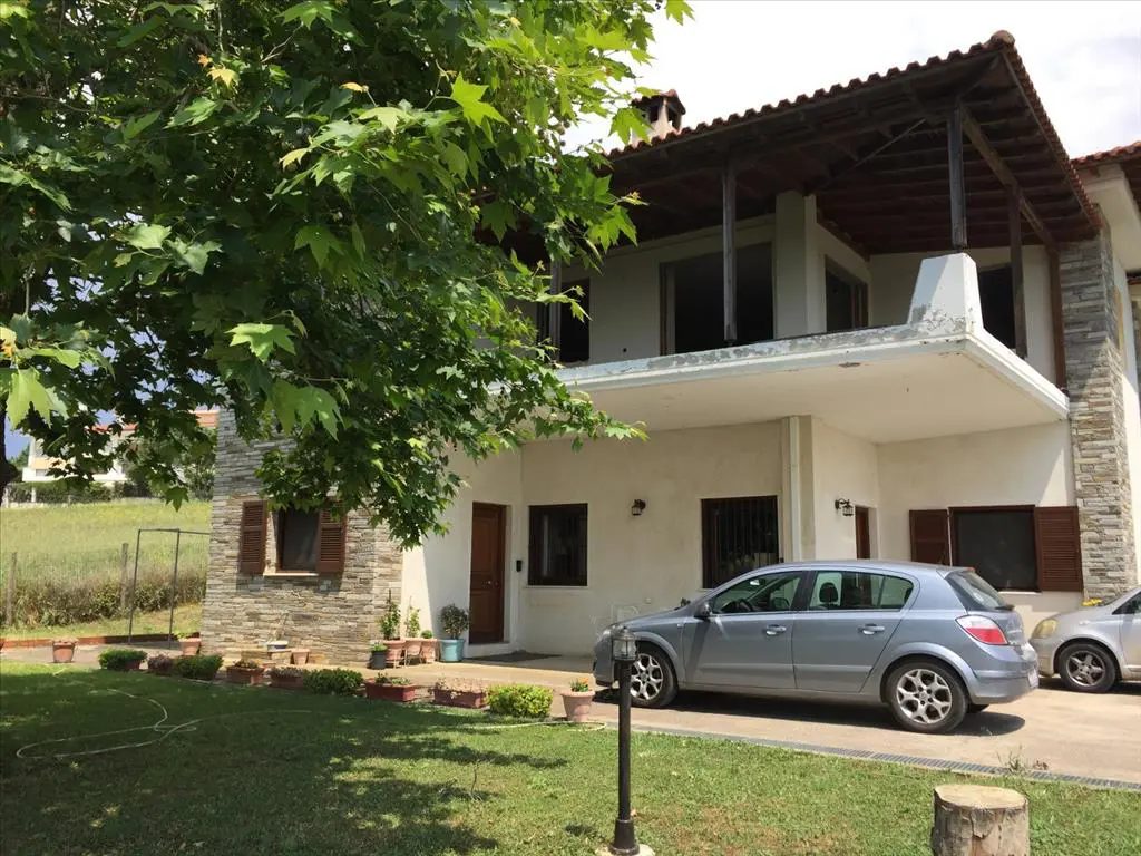 Detached House Of 369 M² In The Suburbs Of Thessaloniki