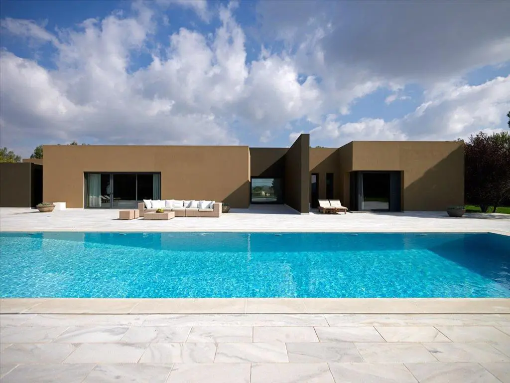Villa Of 550 M² In Attica
