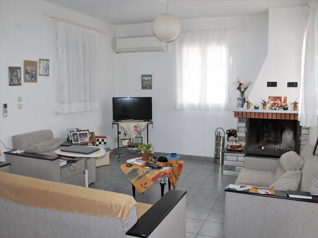 Detached House Of 120 M² On The Olympic Coast