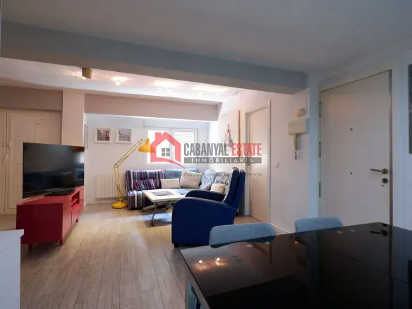 Apartment Of 90 M² In Valencia, Spain