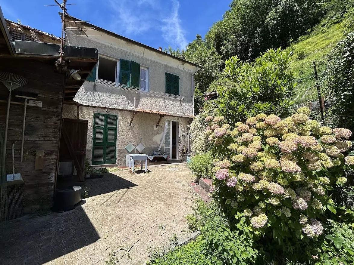 Country House Of 10000 M² With Possibility To Build A New Villa In Rural Area