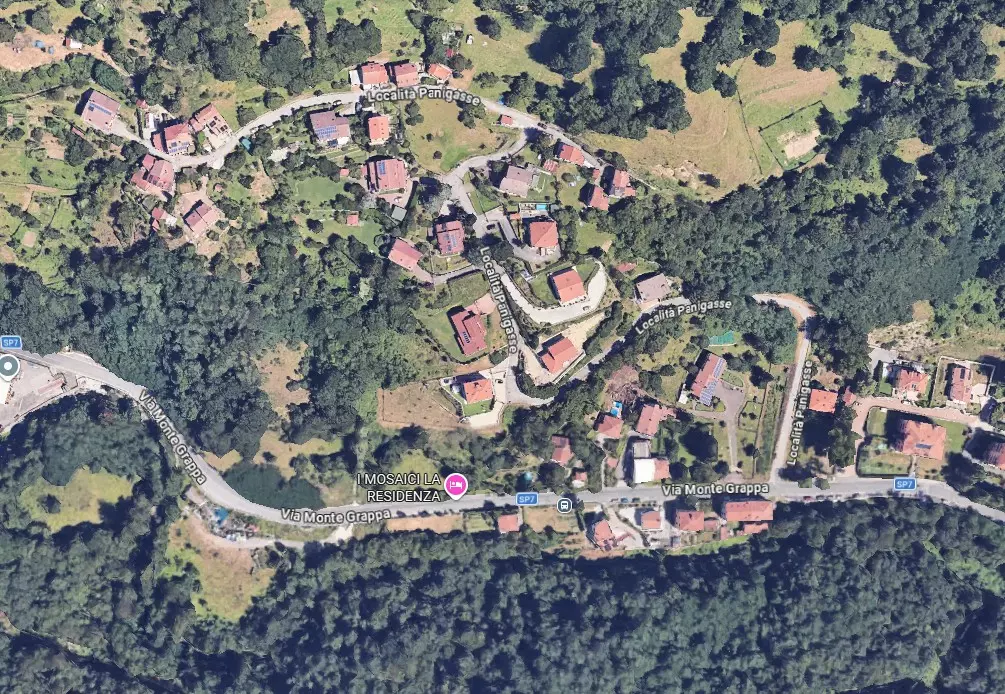Country House Of 10000 M² With Possibility To Build A New Villa In Rural Area