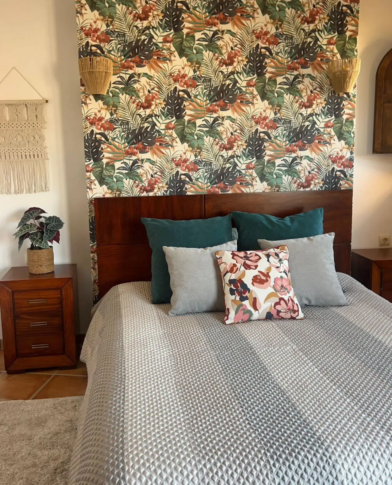 2-bedroom Apartment In Torrevieja, Spain (156 M²)