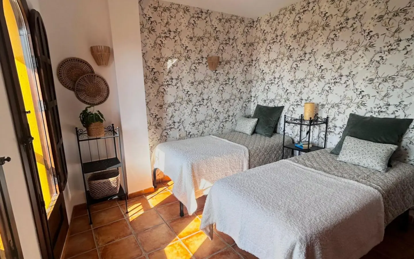 2-bedroom Apartment In Torrevieja, Spain (156 M²)