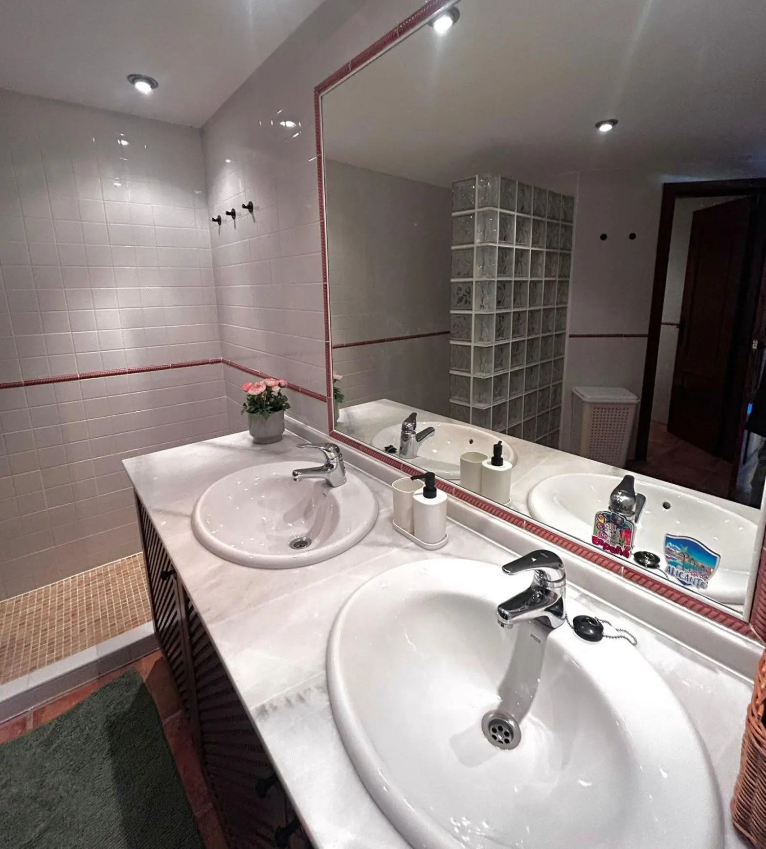 2-bedroom Apartment In Torrevieja, Spain (156 M²)