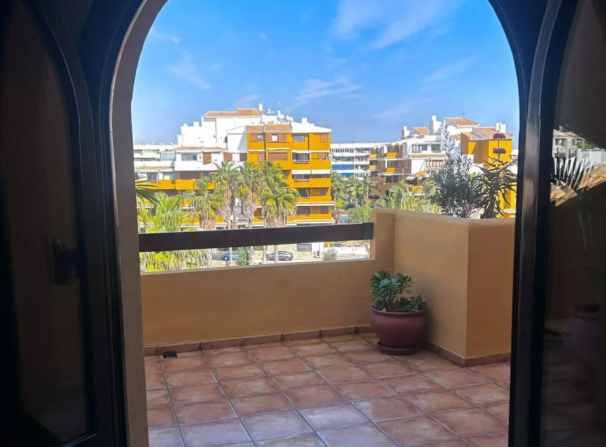 2-bedroom Apartment In Torrevieja, Spain (156 M²)