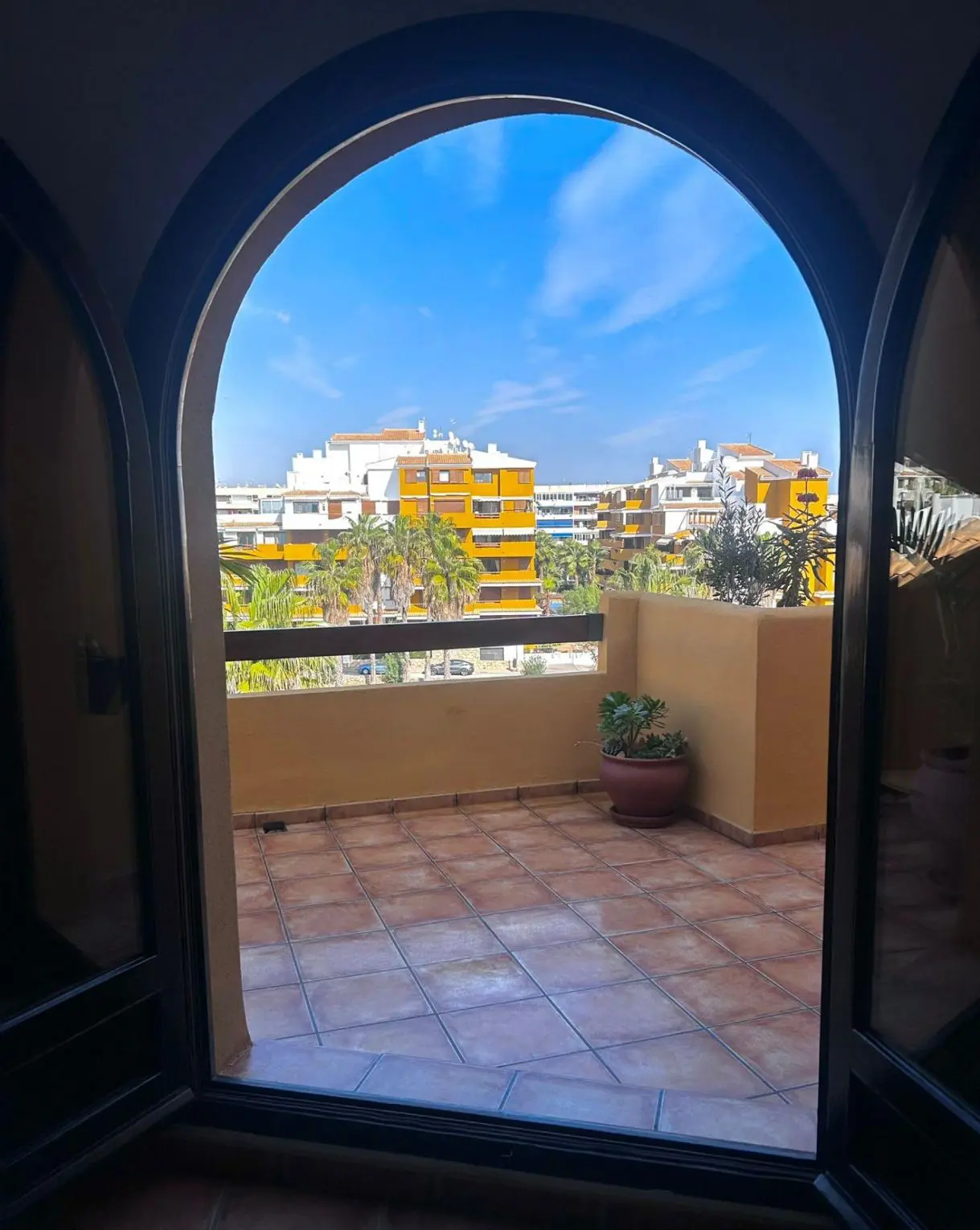 2-bedroom Apartment In Torrevieja, Spain (156 M²)
