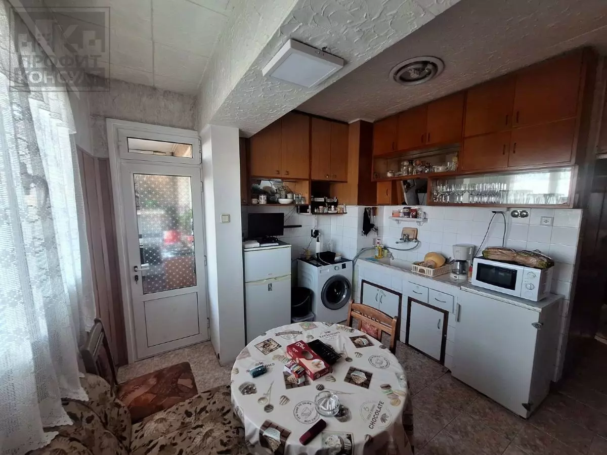 Apartment Of 75 M² With Balcony In Kolyo Ficheto District, Veliko Tarnovo