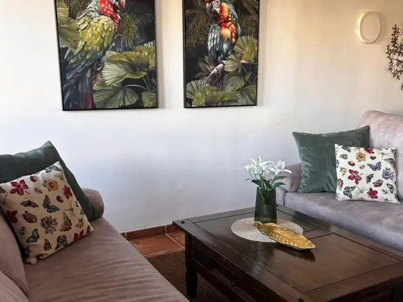 2-bedroom Apartment In Torrevieja, Spain (156 M²)