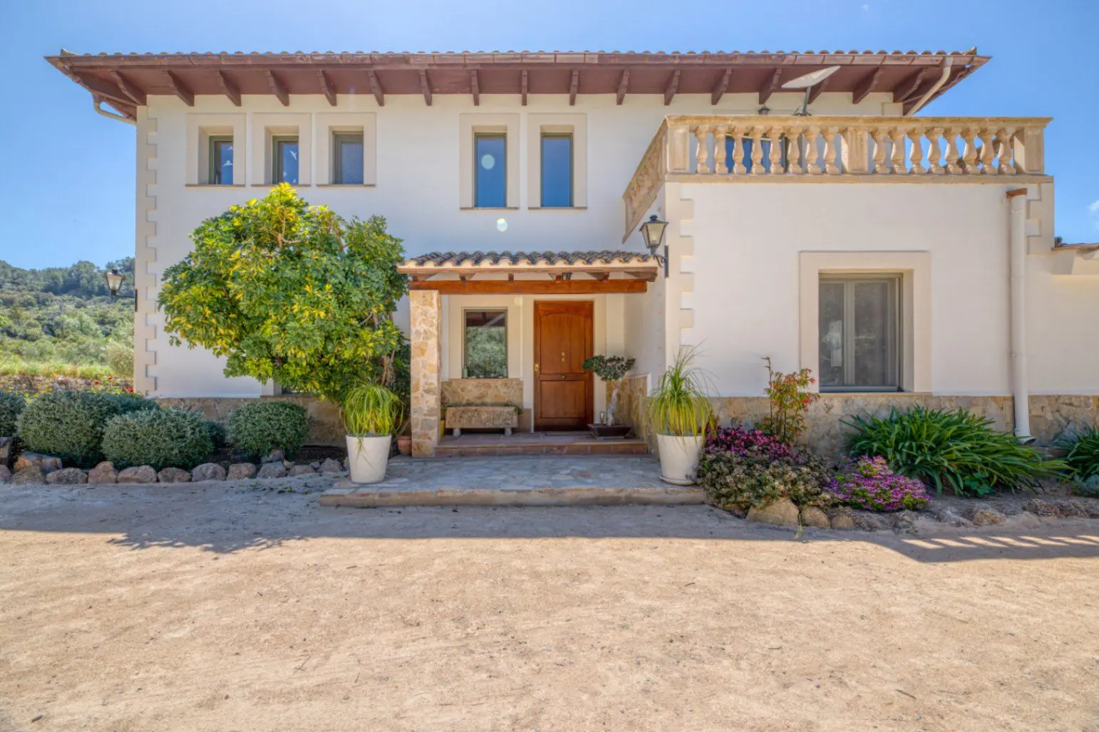 Villa 350 M² In Esporles, Spain – Mediter Real Estate