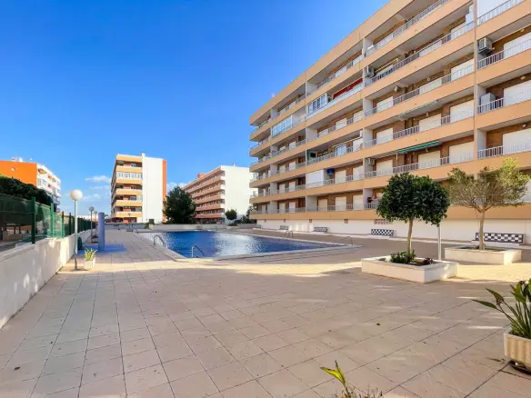 Apartment Of 70 M² In Torrevieja, Spain