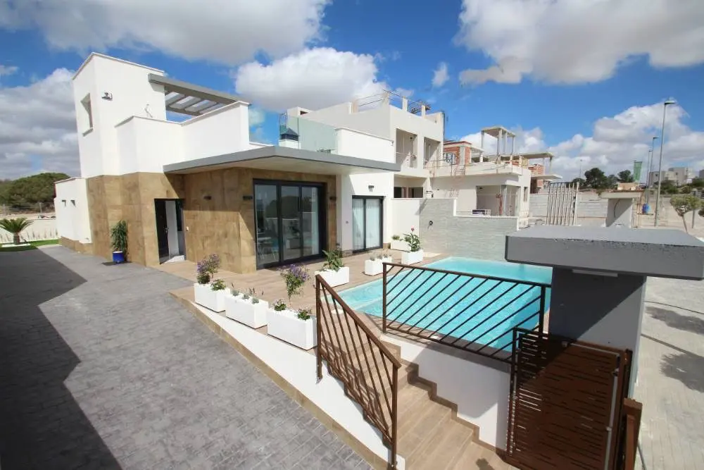 Villa Of 135 M² In San Miguel De Salinas
