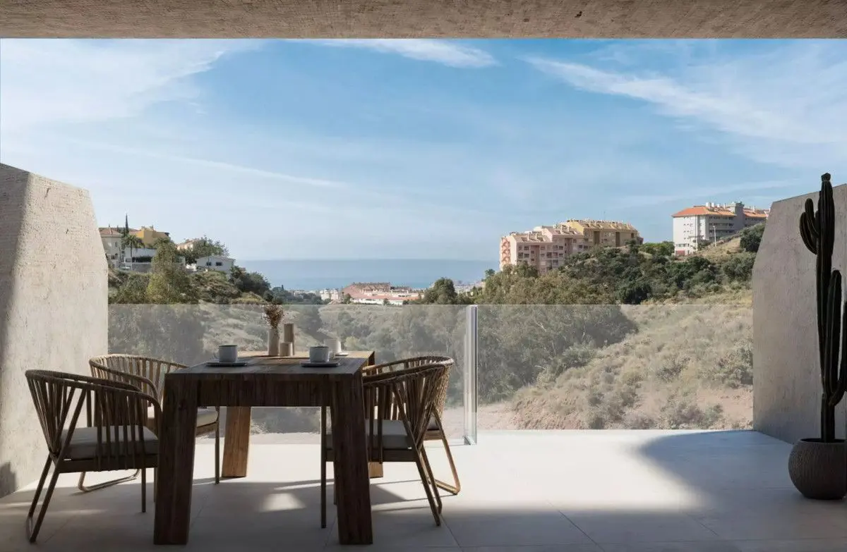 Apartment Of 135 M² With Sea View In Fuengirola, Spain